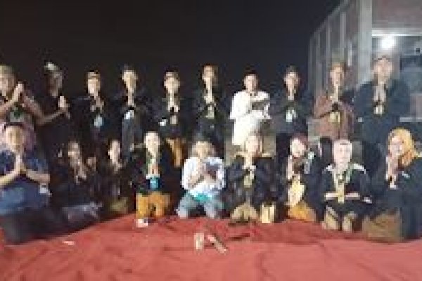 MACAPATAN SEKAR KAWEDHAR DI MALAM  PRA FESTIVAL BANDENG ASAP 2023